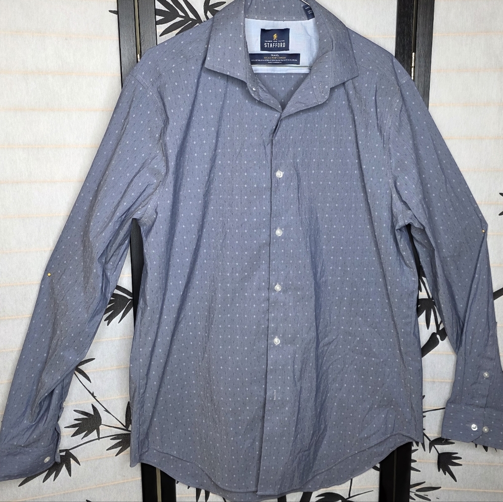 Stafford Men's Blue Patterned Casual Shirt